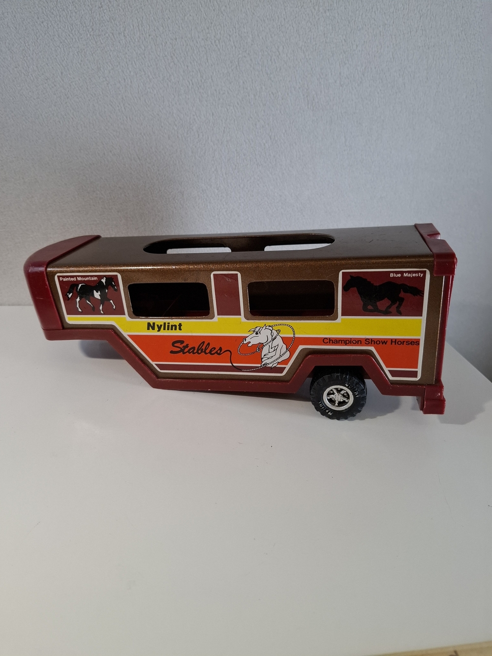 Nylint Vintage 90s Metal Red Kids Stable Trailer Toy - Picture 3 of 12